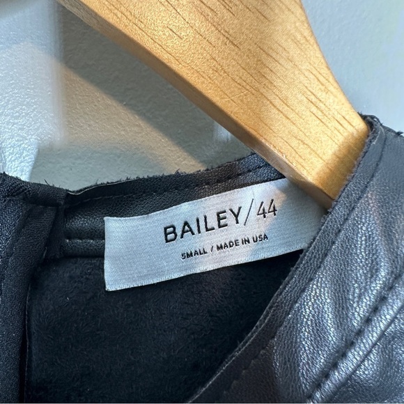 BAILEY 44 'HARDY' Black Faux Leather Tee - Picture 4 of 9